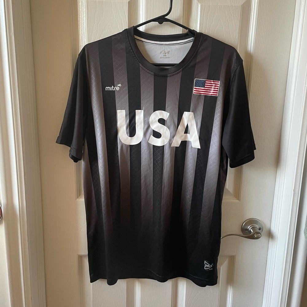Soccer jersey Red and Black Short Sleeve Tee with USA Print Jersey